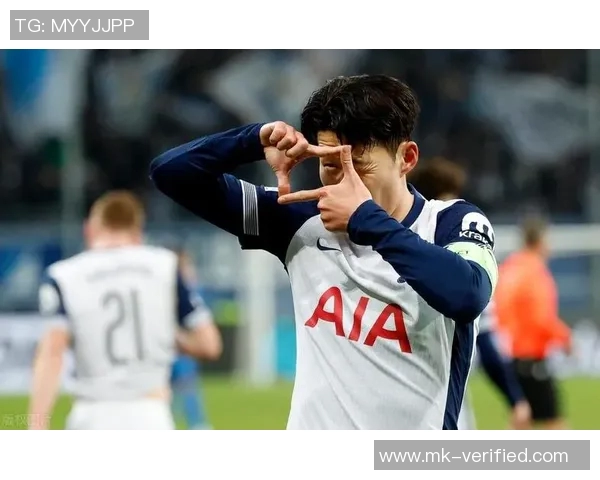 欧联杯激战阿森纳逆转热刺引发转会风波全场沸腾