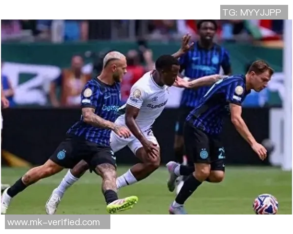 英超惊现冷门国米逆转曼联帽子戏法点燃全场激情