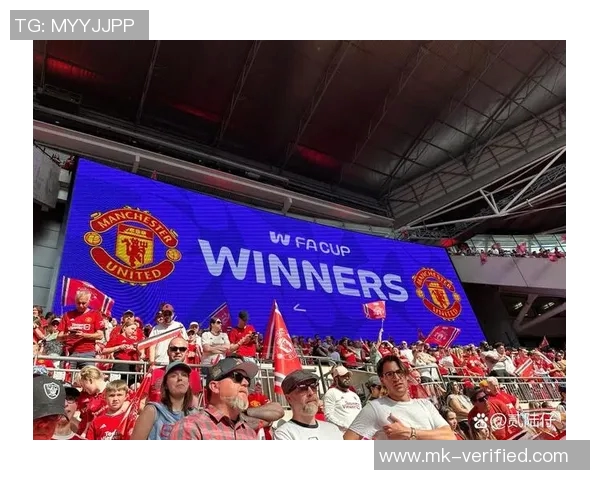 足总杯精彩对决曼联狂胜拜仁四球引爆全场激情瞬间