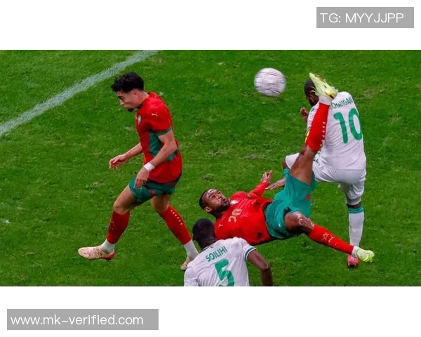 中超激战曼联大胜马竞红牌争议引发全场热议与讨论