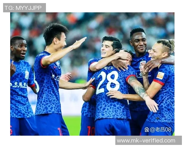 中超精彩对决里昂与AC米兰战成平局绝杀瞬间引发全场狂欢